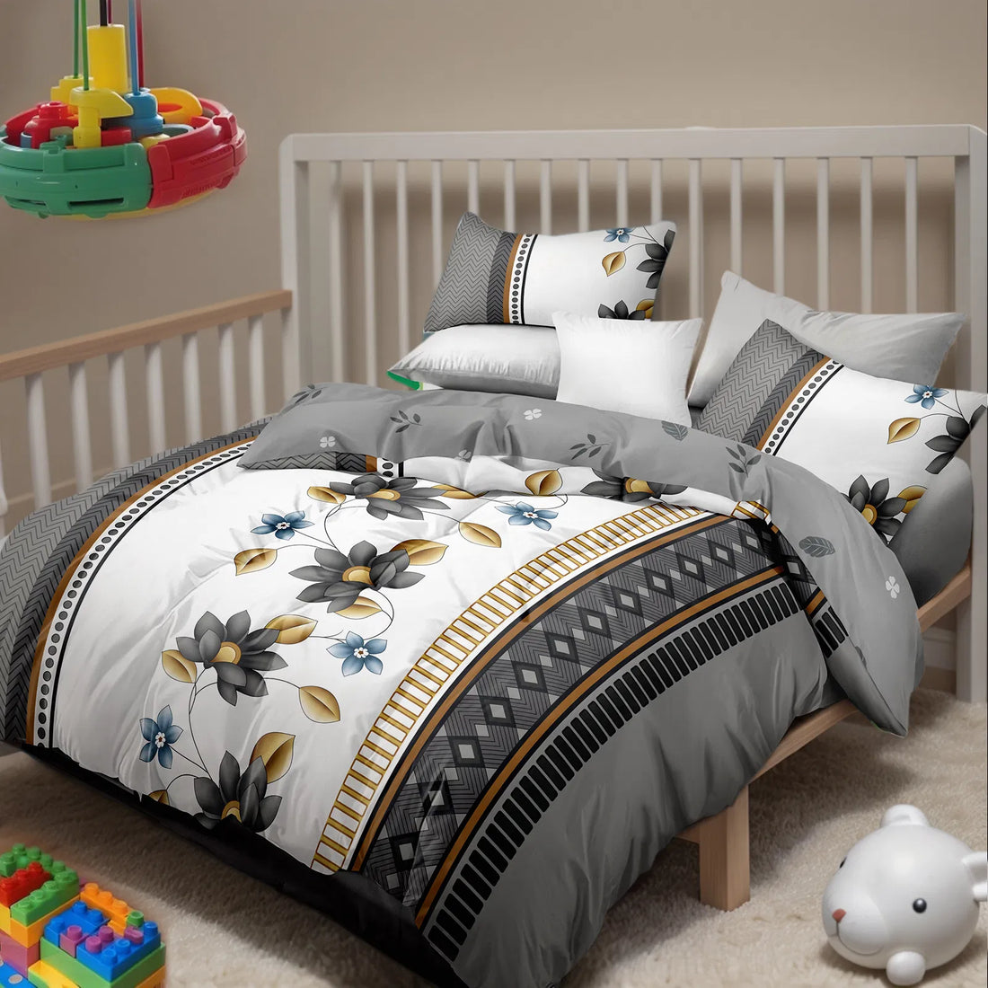 Grey and white floral duvet cover set, view 6