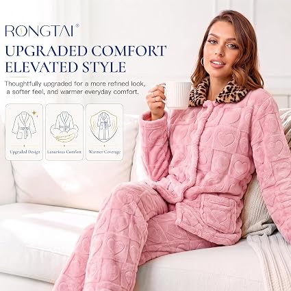 Women's fleece pajama set with leopard trim