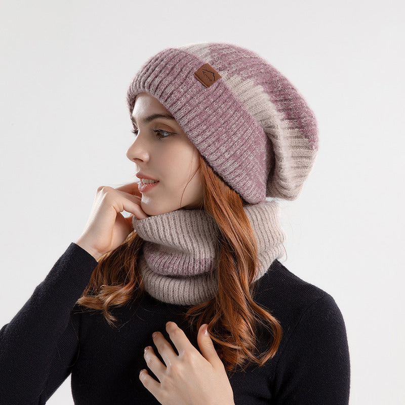 Two-tone pink slouchy knit beanie and neck warmer set, front