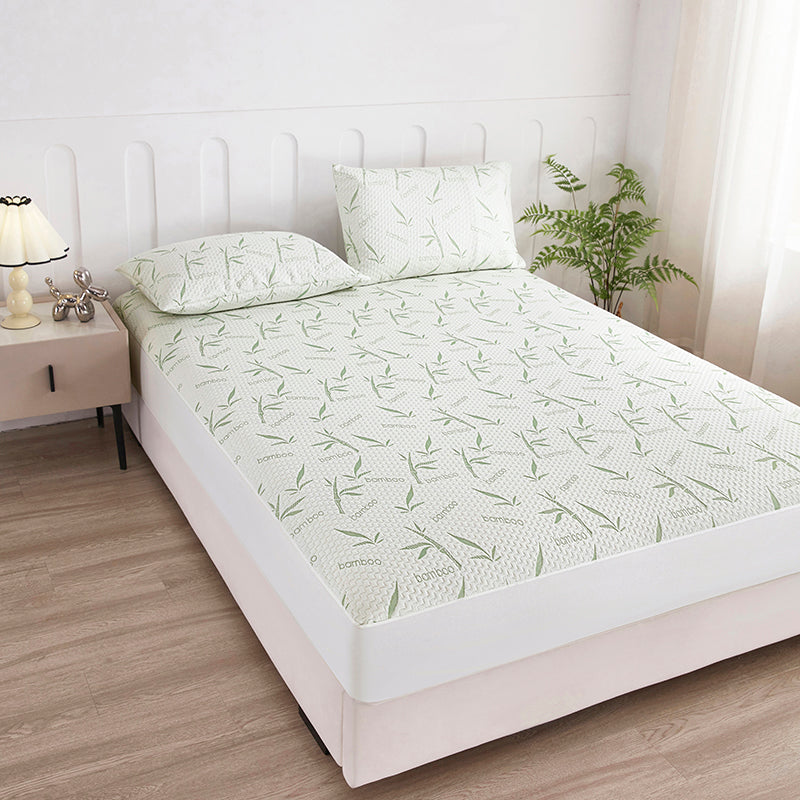 Bamboo fitted sheet with leaf print, view 3